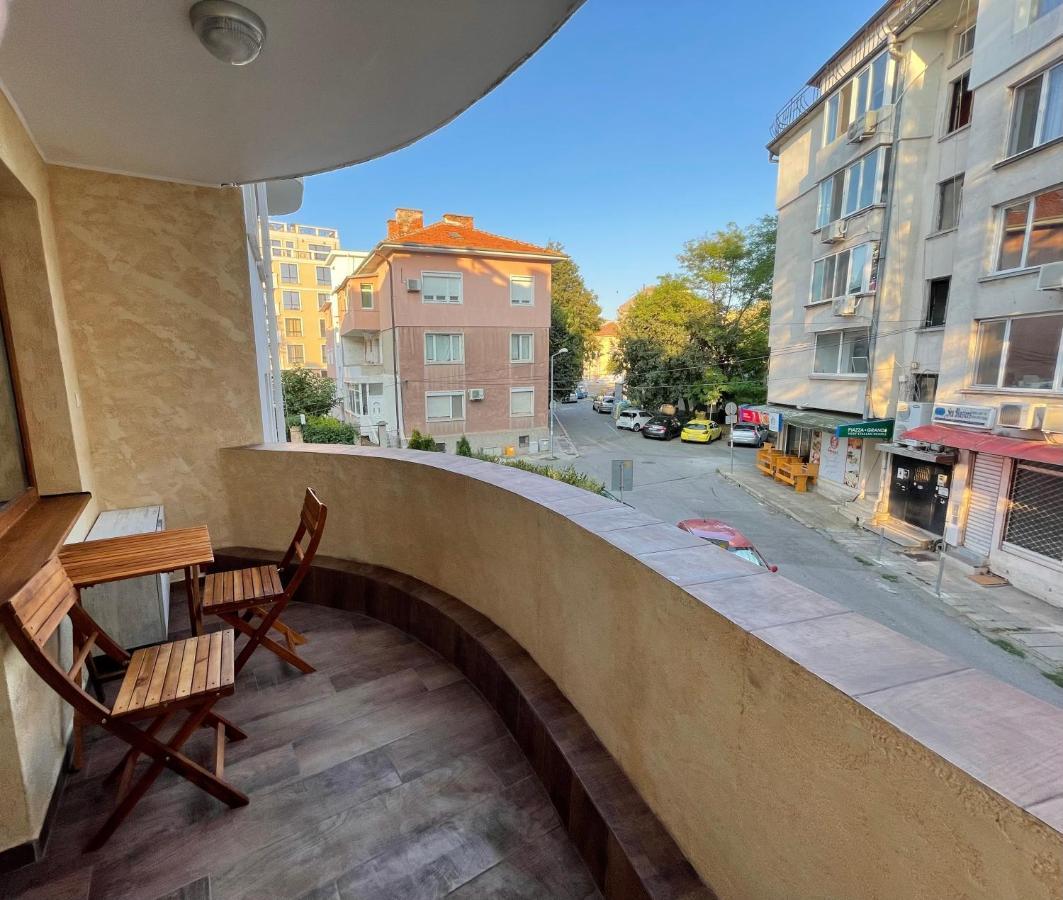 Apartament Deluxe Karina-Free Parking بورغاس المظهر الخارجي الصورة